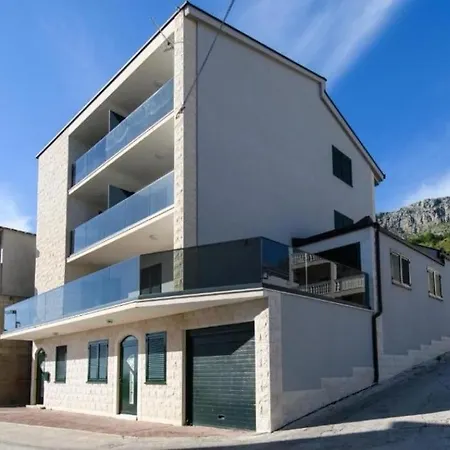 Апартаменты Luxury Milas, Omis - Jesenice