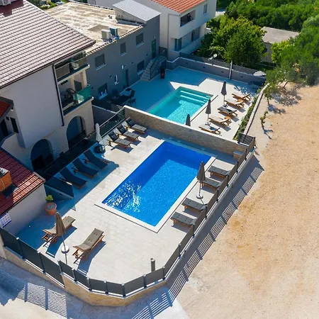 Luxury Milas, Omis - Jesenice * Есенице