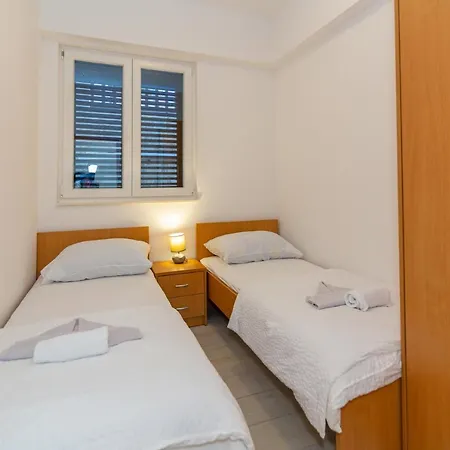 Luxury Milas, Omis - Jesenice * Есенице